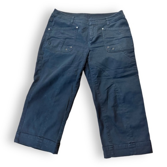 Woman’s Capri Lot 10 - Picture 7 of 11